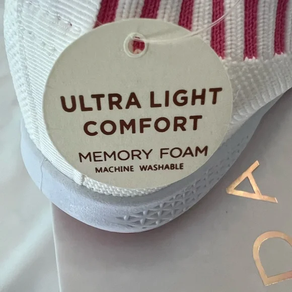 🆕 - New in box- Danskin Peace slip-on tennis shoes - Picture 7 of 9